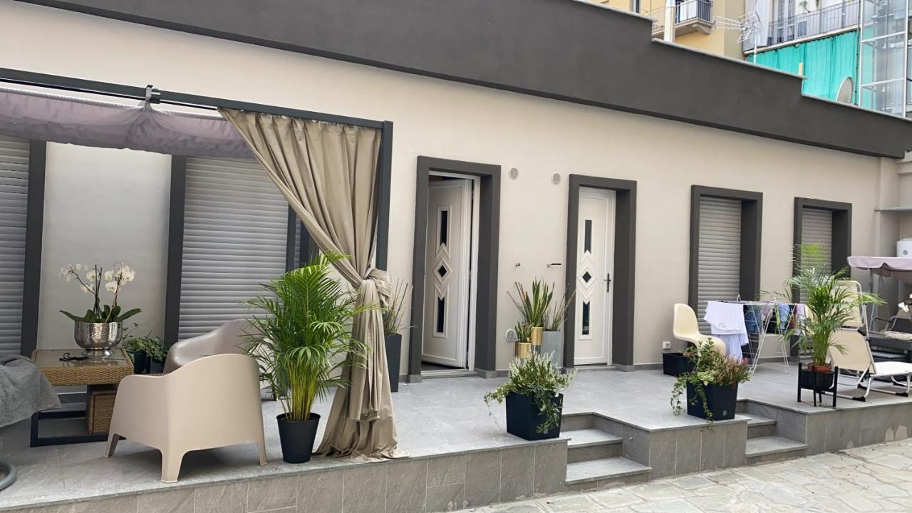 Decoluxe !Apartamento Con 1 Camera Da Letto , In Zona San Paolo , Via Martiniana Torino Eksteriør bilde